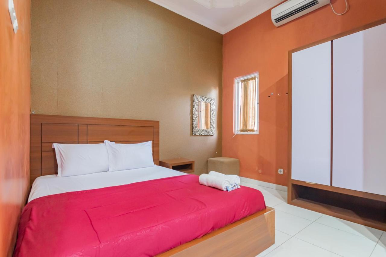 Hotel Markoni Pamanukan Mitra Reddoorz Pamanukan Hilir Exteriör bild