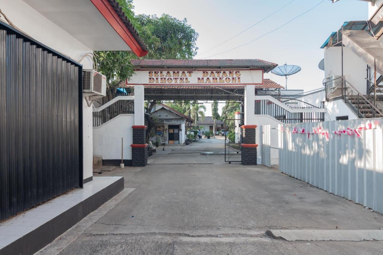 Hotel Markoni Pamanukan Mitra Reddoorz Pamanukan Hilir Exteriör bild
