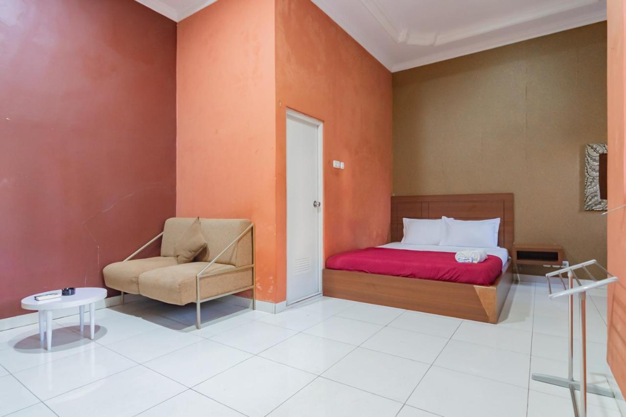 Hotel Markoni Pamanukan Mitra Reddoorz Pamanukan Hilir Exteriör bild