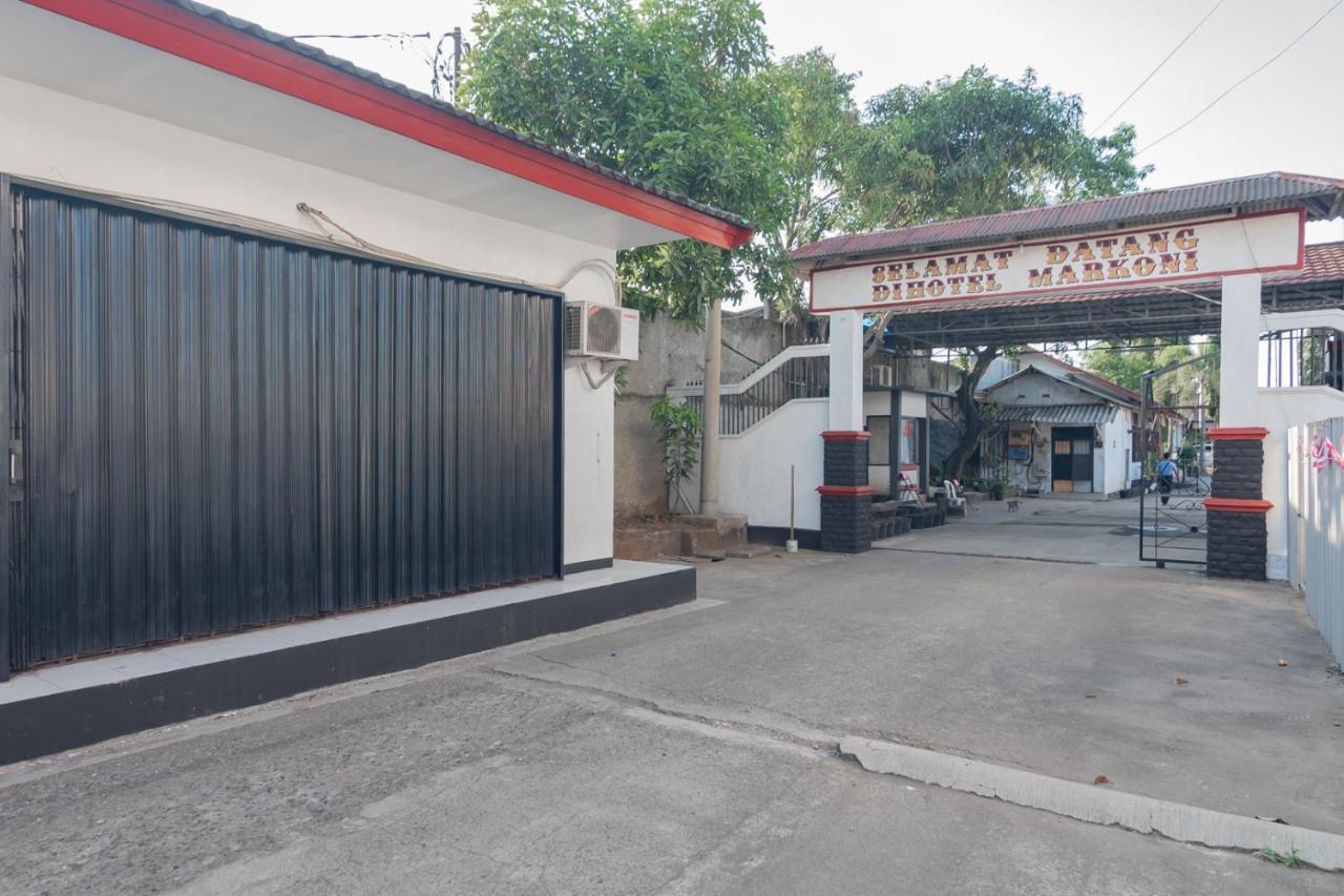 Hotel Markoni Pamanukan Mitra Reddoorz Pamanukan Hilir Exteriör bild